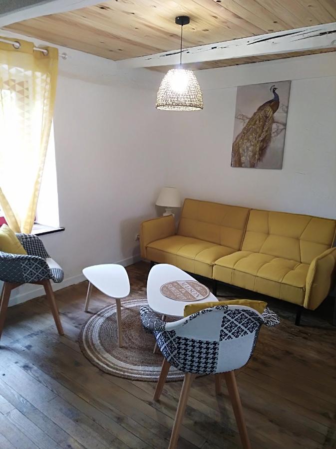 Appartement Cozy Dans Maison Privee Tauves 외부 사진
